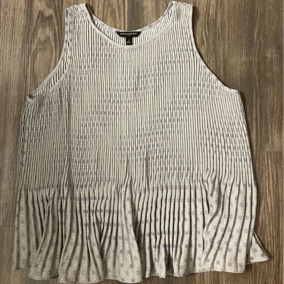 Banana Republic Tops - Banana‎ Republic Women’s Small Blouse